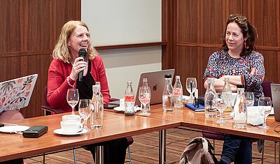 the tekom Europe delegates Yvonne Cleary and Ágnes Czinkcózki