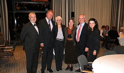 tekom volunteers and staff meeting tekom Romania volunteers at honors dinner